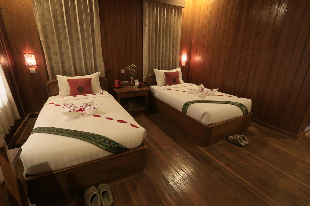 Hill Top Villa Hotel Kalaw Exterior photo